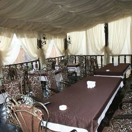 Gagra Georgian House Готель 4*